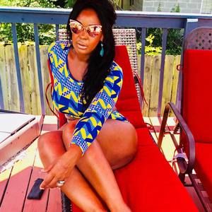 Meet your Posher, Khristine